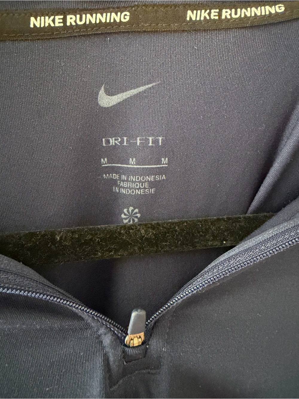 Nike Navy Blue Long-Sleeve Half-Zip Running Top - Picture 3 of 3